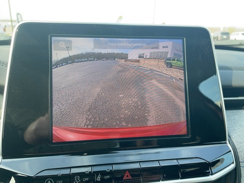 New 2025 Jeep Compass Latitude image 32
