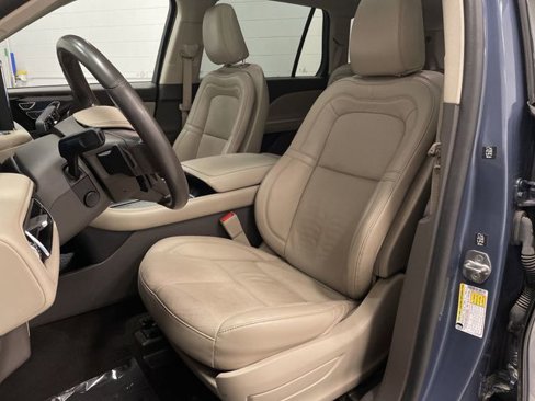 Used 2021 Lincoln Aviator Reserve image 4