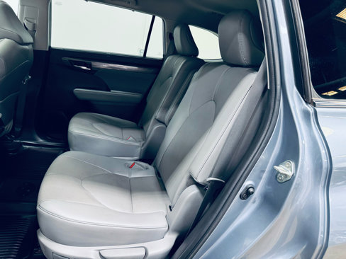 Used 2022 Toyota Highlander Limited image 34