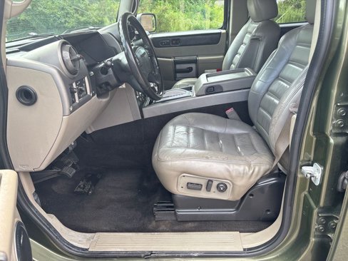 Used 2003 HUMMER H2 Luxury w/ Preferred Equipment Group image 29