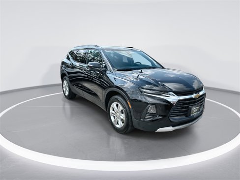 Used 2022 Chevrolet Blazer LT image 2