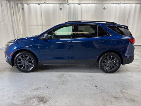 Used 2022 Chevrolet Equinox RS image 2