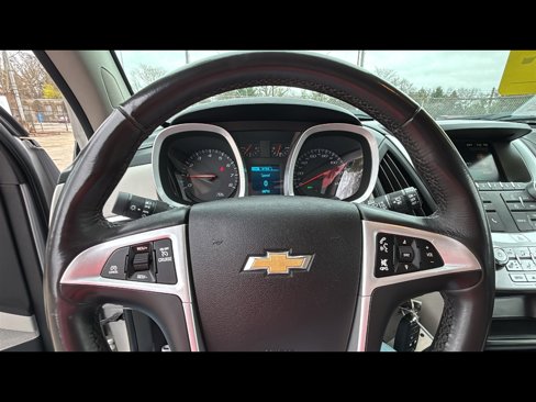 Used 2017 Chevrolet Equinox Premier image 12