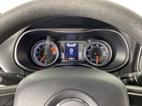 Used 2019 Jeep Cherokee Latitude w/ Popular Appearance Group image 20