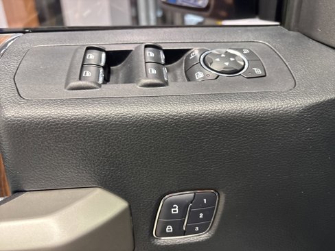 Used 2016 Ford F150 Lariat w/ Equipment Group 502A Luxury image 28
