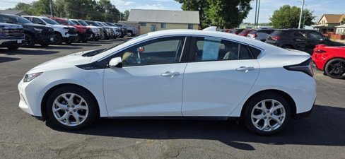 Used 2017 Chevrolet Volt Premier w/ Driver Confidence II Package image 4