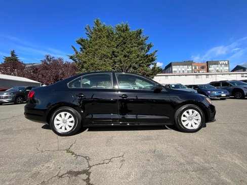 Used 2015 Volkswagen Jetta S image 9