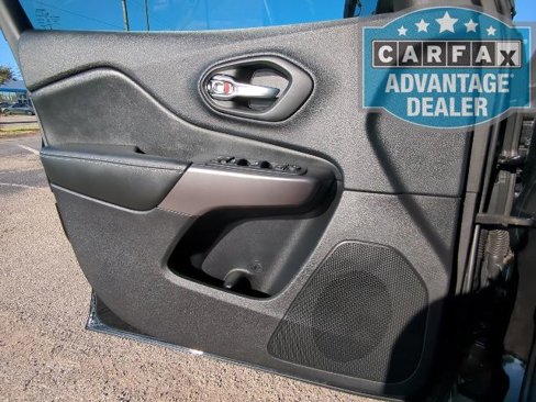 Used 2020 Jeep Cherokee Latitude Plus image 13