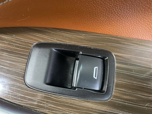 Used 2016 Chevrolet Malibu Premier w/ Driver Confidence Package image 20