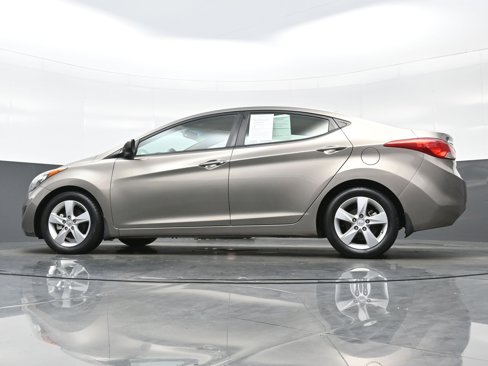 Used 2013 Hyundai Elantra GLS image 24
