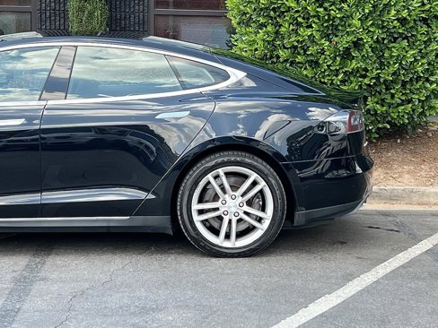 Used 2014 Tesla Model S P85 image 17