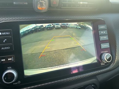 Used 2022 Nissan Kicks SV image 11