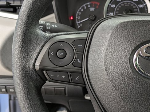 Used 2020 Toyota Corolla LE image 15