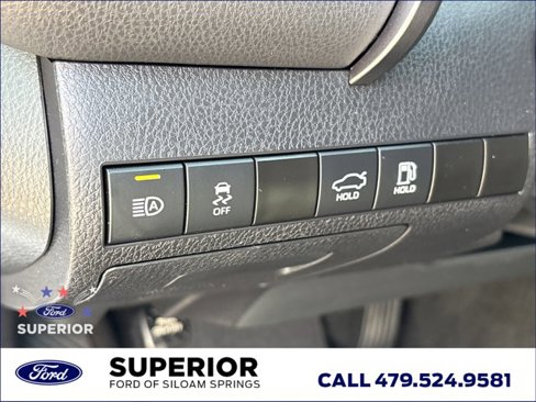 Used 2022 Toyota Camry SE image 19