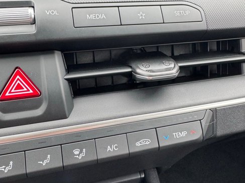 New 2025 Kia K4 LXS image 20