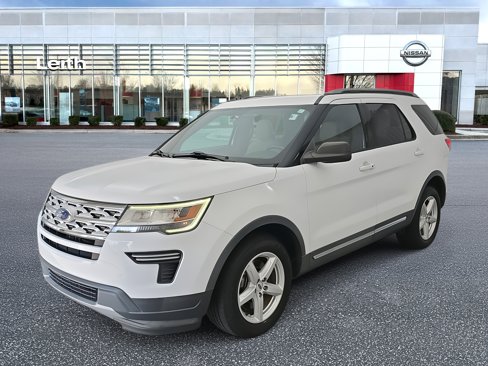 Used 2018 Ford Explorer XLT image 1