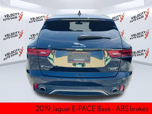 Used 2019 Jaguar E-PACE image 4