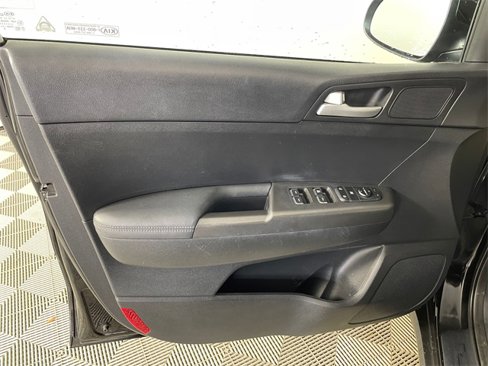 Certified 2020 Kia Sportage LX image 16