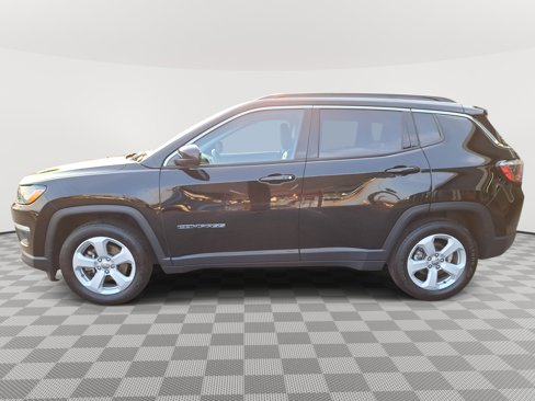 Used 2019 Jeep Compass Latitude image 9