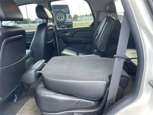 Used 2009 Cadillac Escalade AWD image 14