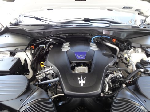 Used 2022 Maserati Levante Modena image 20