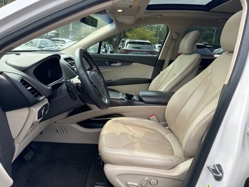 Used 2019 Lincoln Nautilus Select image 8
