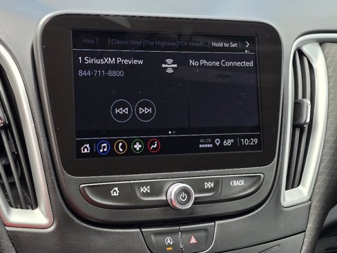 Used 2022 Chevrolet Malibu LT image 21