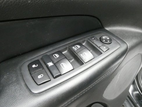 Used 2020 Jeep Grand Cherokee Limited w/ Luxury Group II image 22