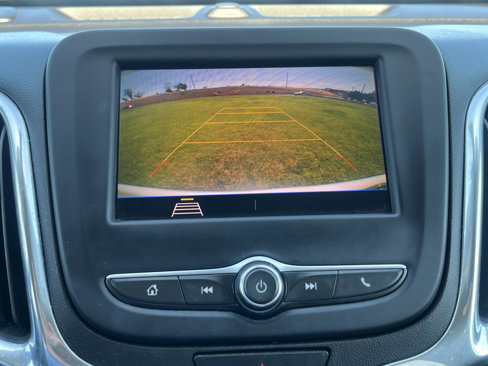 Used 2020 Chevrolet Equinox LT image 16