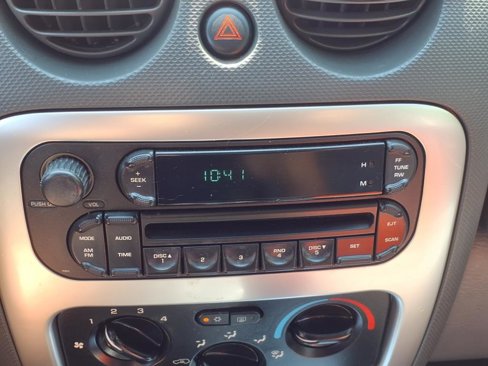 Used 2006 Jeep Liberty Limited image 10