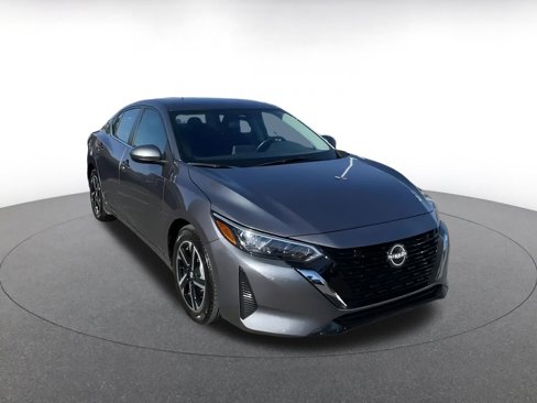 Used 2024 Nissan Sentra SV image 3