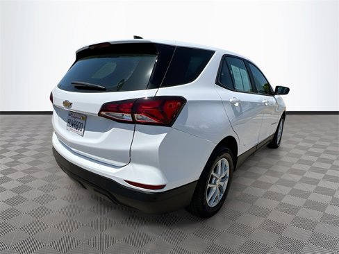 Used 2023 Chevrolet Equinox LS image 7