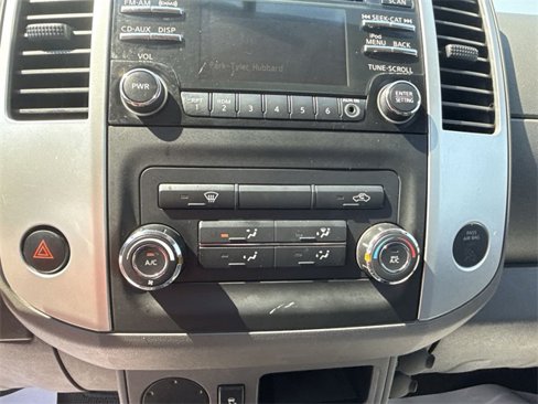 Used 2014 Nissan Frontier SV image 25