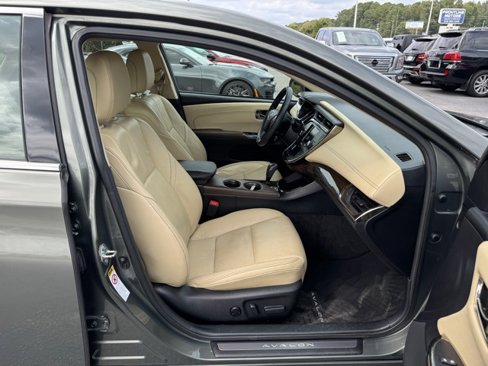Used 2013 Toyota Avalon Limited image 9