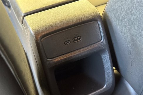 Used 2025 Chevrolet Trax RS w/ Driver Confidence Package image 40