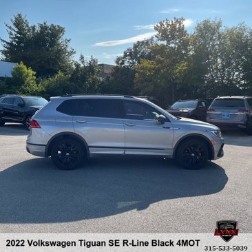 Used 2022 Volkswagen Tiguan SE R-Line image 6