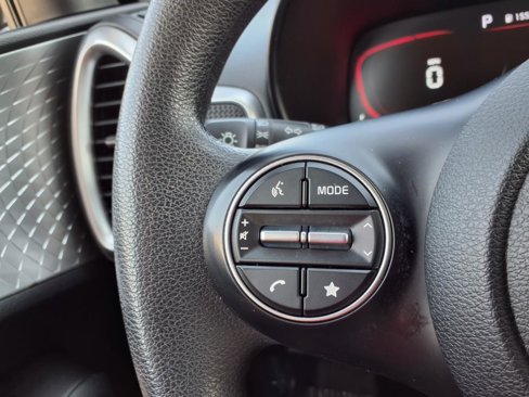 Used 2024 Kia Soul LX image 8