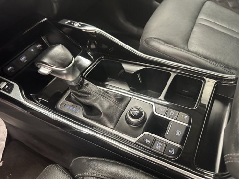 Used 2022 Kia Sorento SX image 27