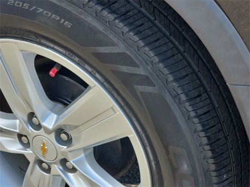 Used 2020 Chevrolet Trax LS w/ Tint and Cruise Package image 13