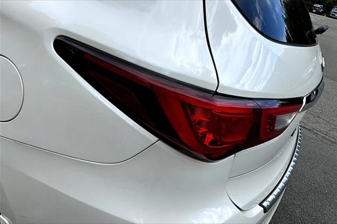 Used 2017 INFINITI QX60 Luxe w/ Deluxe Technology Package image 20