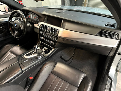 Used 2016 BMW M5 image 17