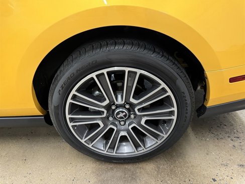 Used 2011 Ford Mustang GT Premium w/ GT Coupe Accessory Pkg 1 image 9