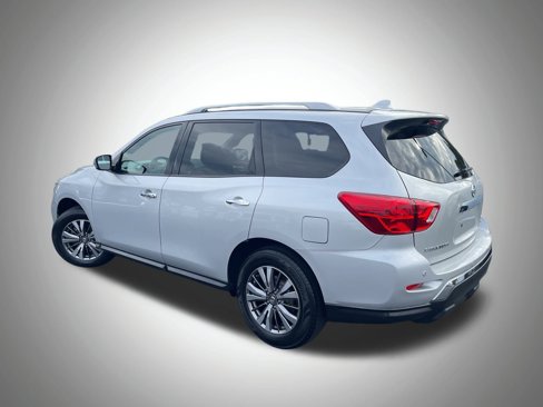 Used 2020 Nissan Pathfinder SV image 9