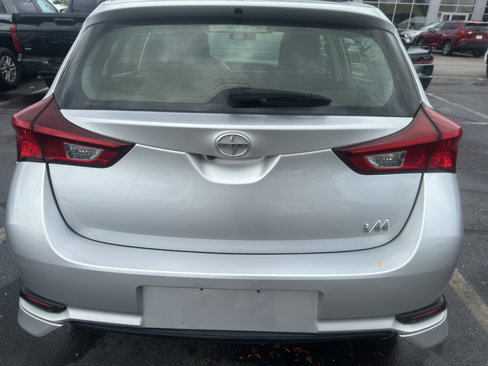 Used 2016 Scion iM image 4