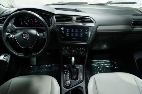 Used 2021 Volkswagen Tiguan SEL w/ 2-Row Tiguan MDO Package image 16