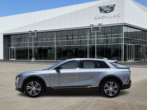 New 2025 Cadillac Lyriq Luxury image 5