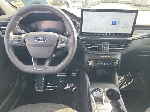 Used 2024 Ford Escape ST-Line w/ Tech Pack #1 image 4