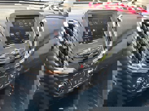 Used 2021 Chevrolet Equinox LT image 27