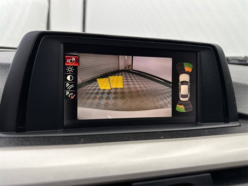 Used 2015 BMW 320i Sedan image 28