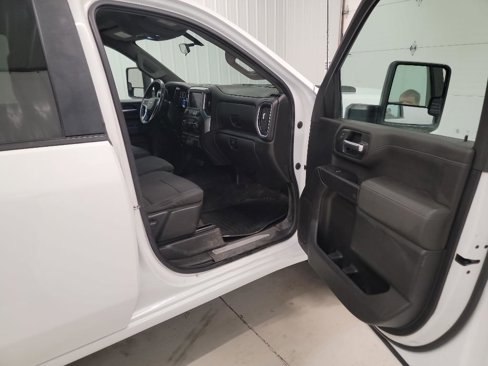 Used 2022 Chevrolet Silverado 3500 LT image 8